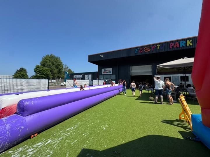 🌊 Le Ventre Gliss est de retour à Festiv'Park ! 🌞